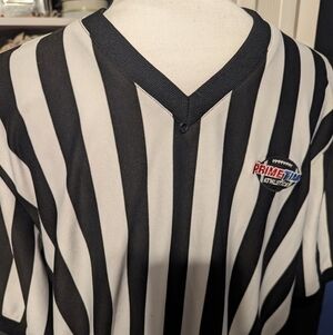 Referee or umpire short sleeve shirt